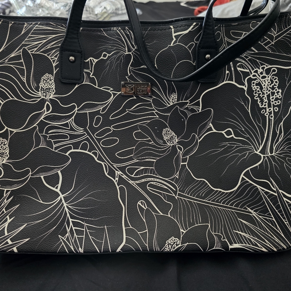 Hawaii's Finest Black Floral Tote Bag